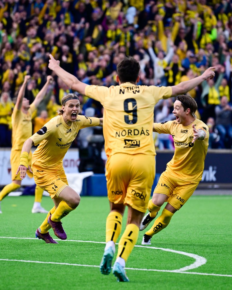 Ulrik Saltnes jubler hemningsløst etter å ha avgjort cupkampen mot Tromsø i 2023 på overtid.