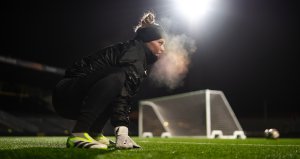 Aubrei Corder var å se på årets første trening på Aspmyra stadion. 