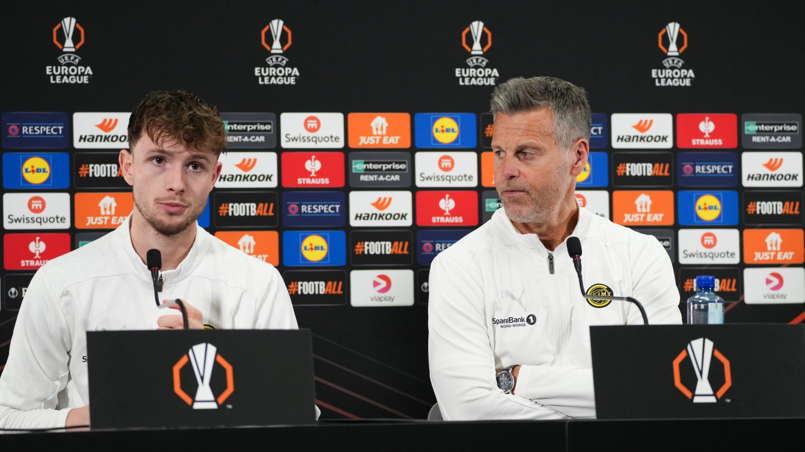 Håkon Evjen og Kjetil Knutsen på pressekonferansen på Aspmyra dagen før kampen mot Porto i Europa League