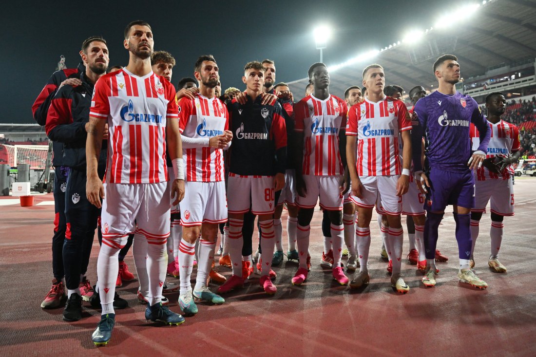 Players of FK Crvena zvezda applaud the fans after the team's victory in the UEFA Champions League match between FK Crvena zvezda and BSC Young Boys at Stadion Rajko Mitić on October 04, 2023 in Belgrade, Serbia. (Photo by Marco Mantovani - UEFA/UEFA via Getty Images)